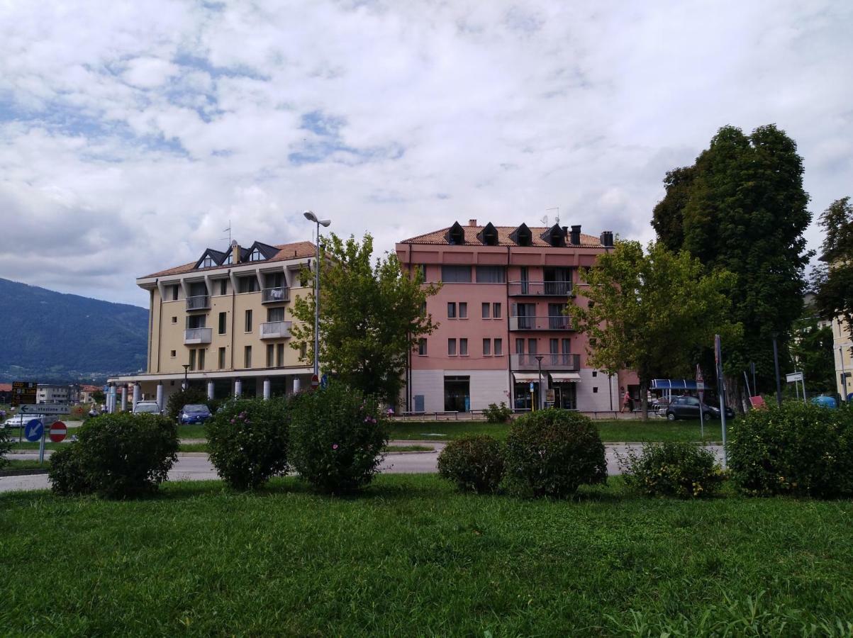 Great Apartament In Фелтре Екстериор снимка
